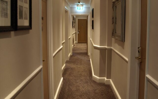 Best Western Chiswick Palace & Suites