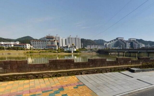 Days Suites Huangshan Bojing