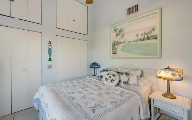 Little Gasparilla Island Paradise: Walk to Beach!