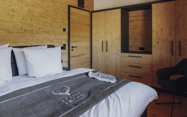Platzhirsch First Class Living