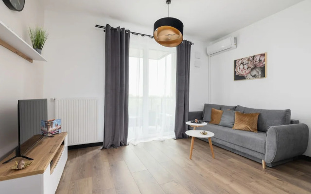 Kopiec Kraka Apartment by Renters