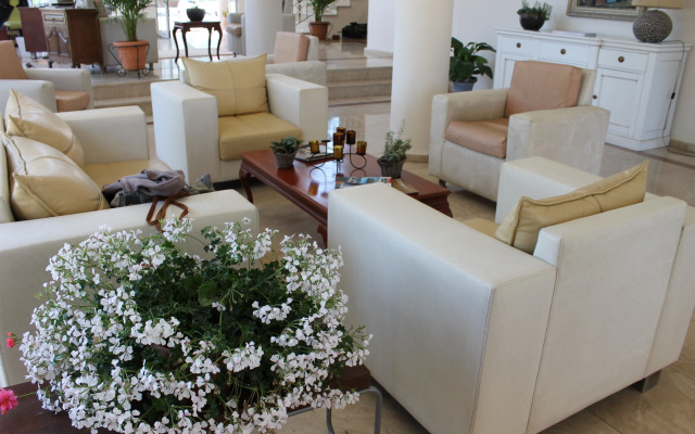 The Prince Inn Hotel & Villas