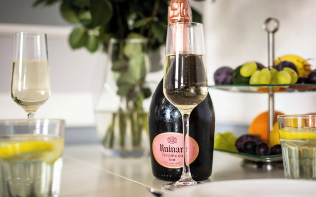 Main Square Apartments