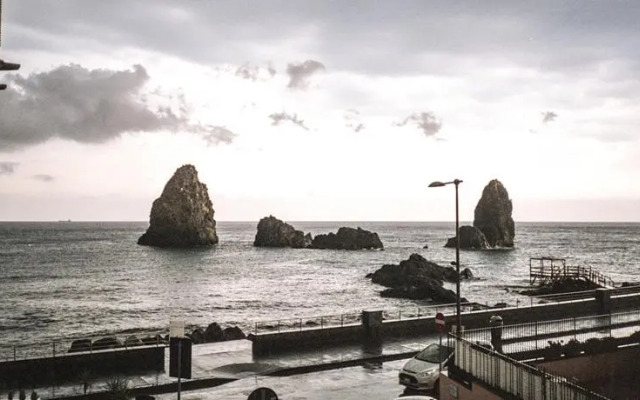 Meravigliosa vista mare davanti ai Faraglioni