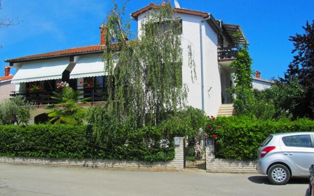 Apartments Zrinka 793