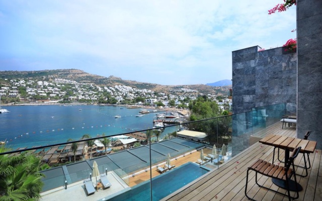 Mare Deluxe Residences & Villas