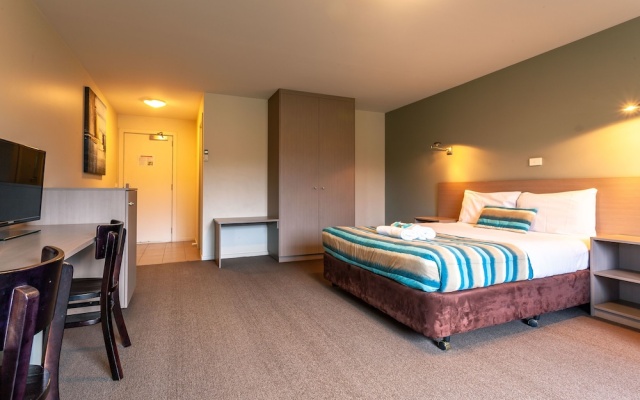 Kingston Hotel – Guest Rooms – Kingston