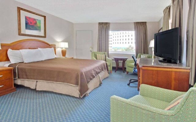 Travelodge by Wyndham Orlando Downtown Centroplex