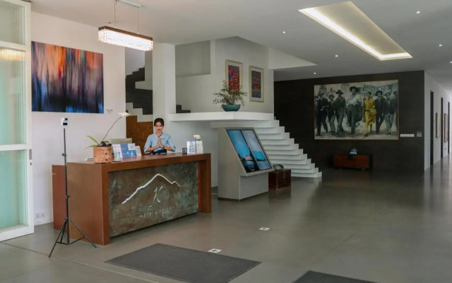 K Gallery Hotel