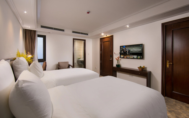 The Oriental Jade Hotel