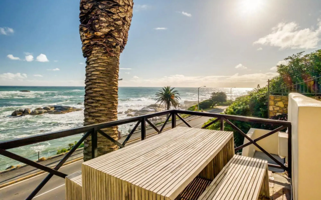 Camps Bay Terrace Palm Suite