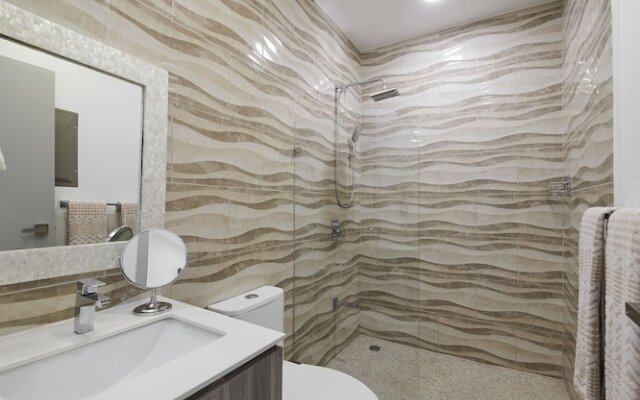 Sunset Blvd 404 2 Bedroom Condo