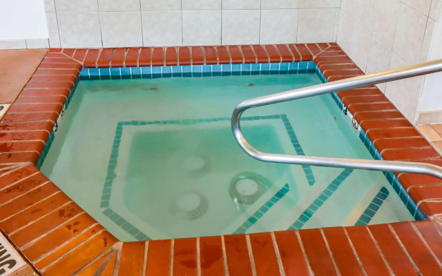 Quality Inn & Suites Sequim at Olympic National Park