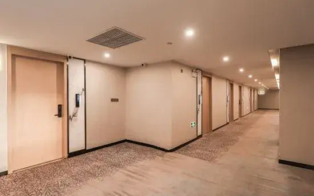 Qingmu Select Hotel (Jurong Baohua Xianlin Avenue Yuanboyuan Branch)