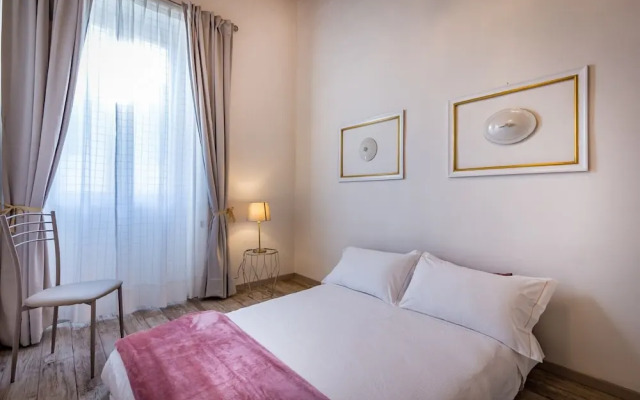 Arno Apartment B by Mmega