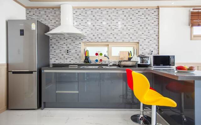 P-237 Spa & Pool Villa