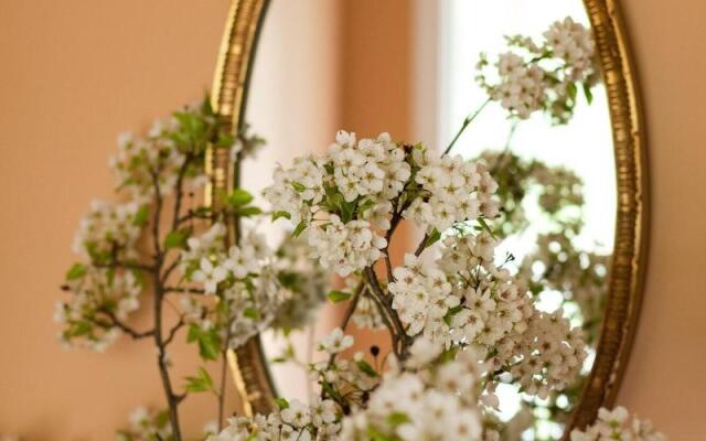 The Inn at Whitewing Farm