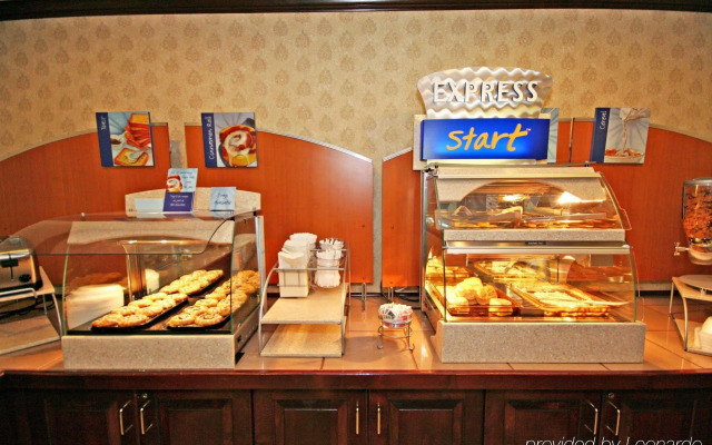 Holiday Inn Exp Winston Salem by IHG