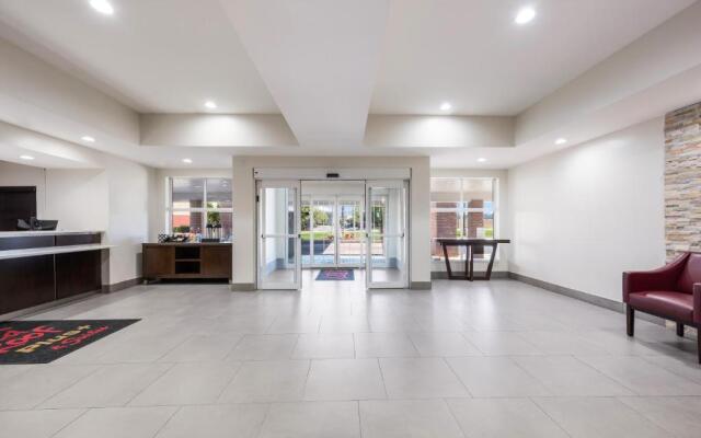 Red Roof Inn PLUS+ & Suites Birmingham - Bessemer