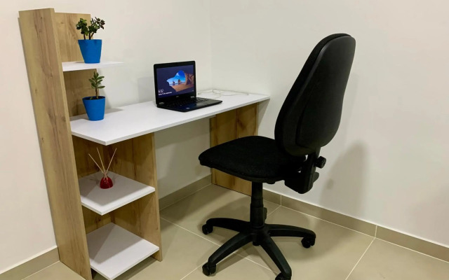 CE26 Beautifull Apartment and Parking