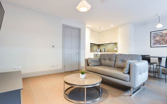 Soho Luxury 1 Bedroom Apartment by Concept Apartments