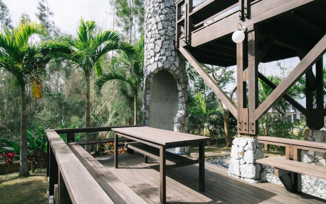 Villa Toma West