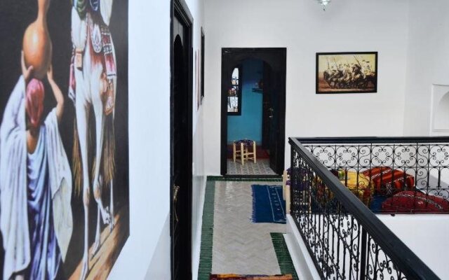 Riad Bleu Topaze