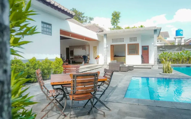 Maharani Villa Yogyakarta