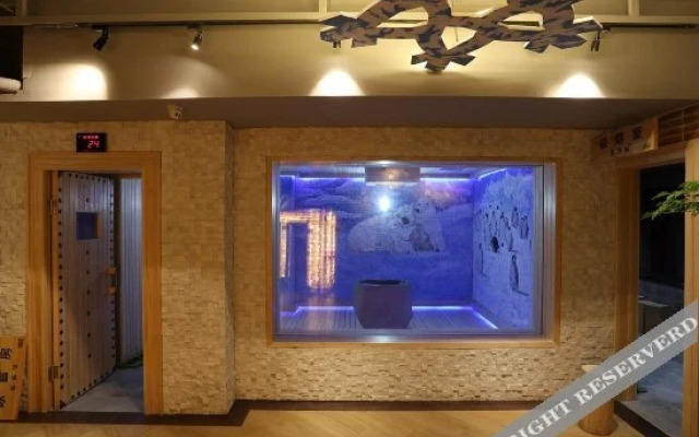 New Sun Island Hot Spring Hotel