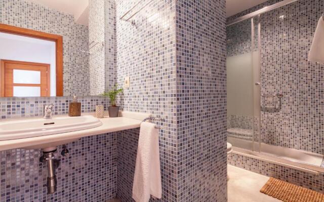 Luxury Rooftop - Space Maison Apartments