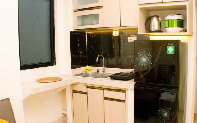 Homey And Nice 2Br At Meikarta Apartment