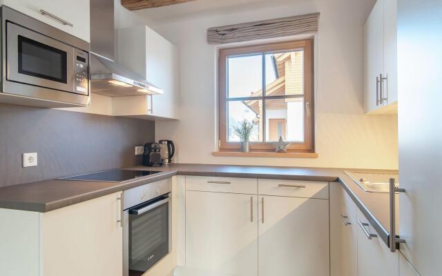 Cozy Chalet in Weisspriach With Terrace