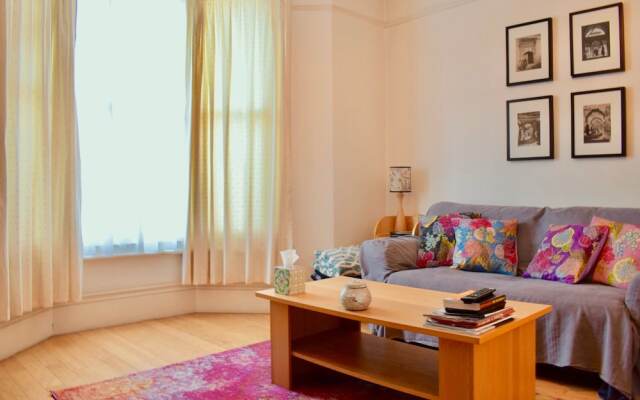 Charming 1 Bedroom Property Next to Hampstead Heath