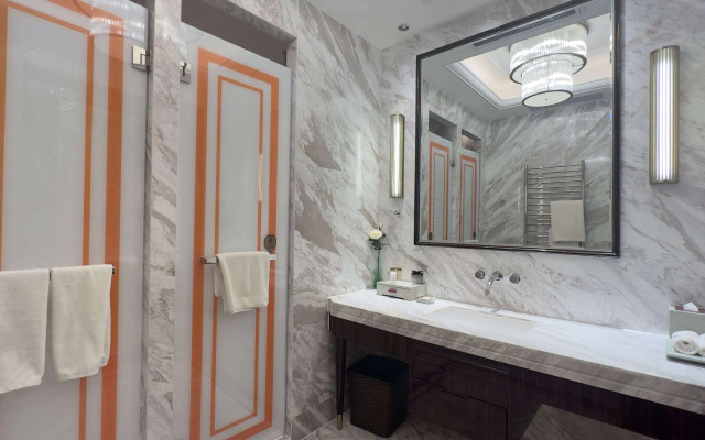 Wyndham Grand Tongren Downtown Hotel