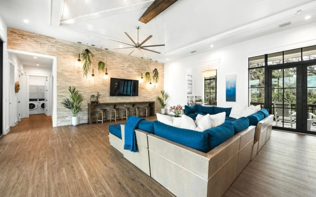 Salty Oak in Siesta Key