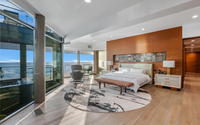 Malibu Glass Estate in Malibu, Malibu