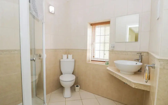 Stakesby House Apartment 1