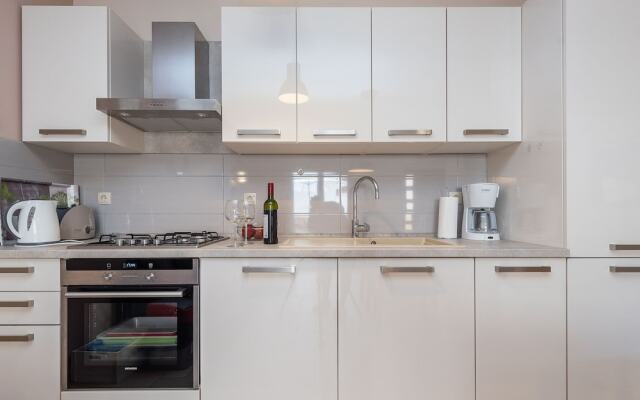 Cozy Holiday Home in Petrcane With Private Terrace
