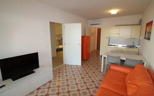 Comfortable Flat by the Beach