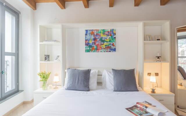 Luini 7 in Como With 2 Bedrooms and 1 Bathrooms