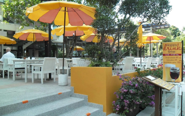 Long Beach Cha-Am Hotel