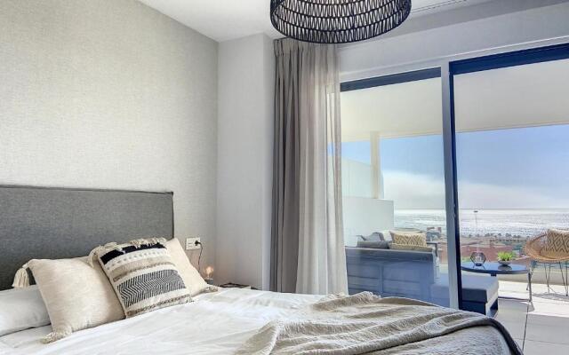 Via Celere 2331 Luxury Sea View Apartment