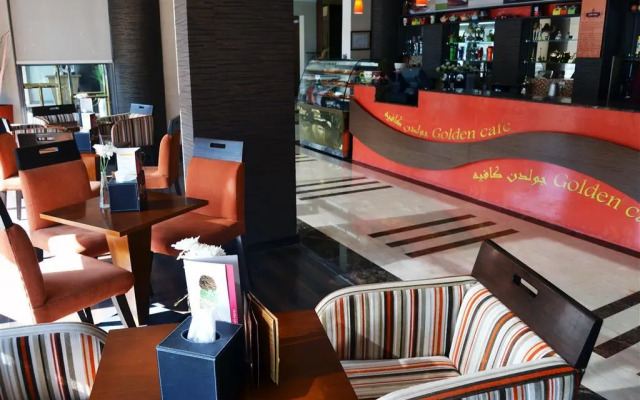 Golden Tulip Suites Breida Al Q