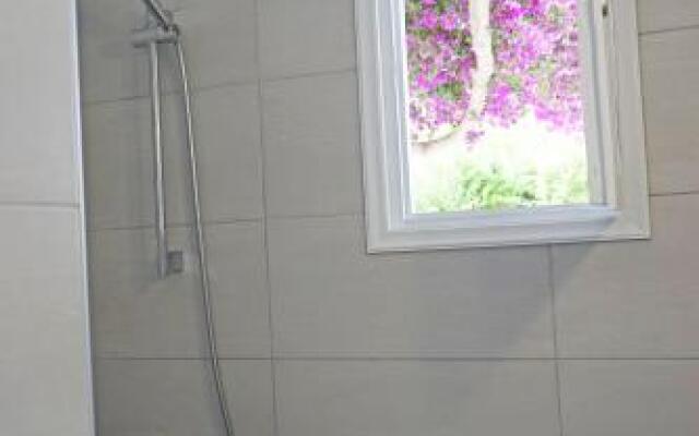 Yiannis Studios