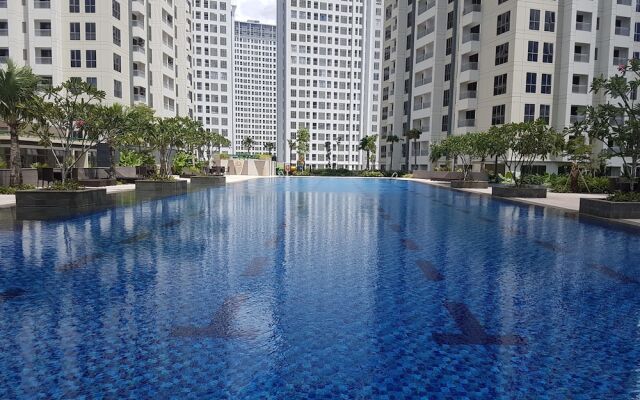 1BR Midtown Signature Apartment with Sofa Bed