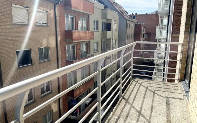 Apartment in Nieuwpoort by the Sea Wall