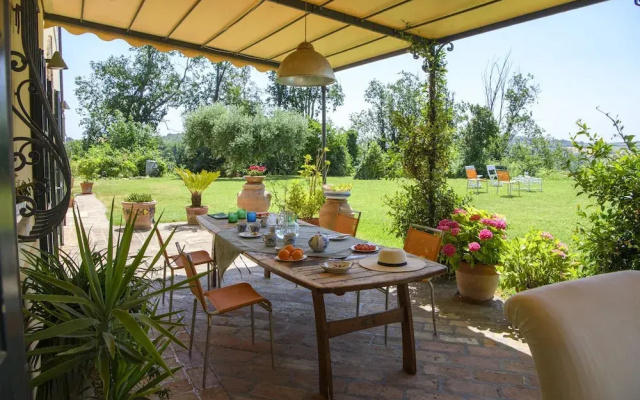 Villa Emily 10 by Marche Holiday Villas