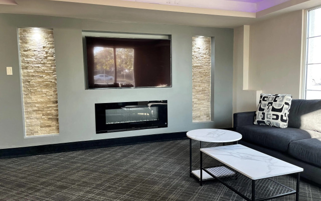 La Quinta Inn by Wyndham Indianapolis Airport Lynhurst