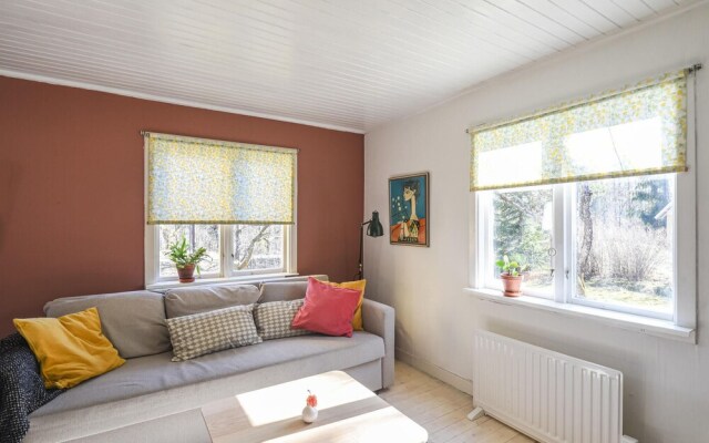 Nice Home in Brålanda With 2 Bedrooms and Wifi