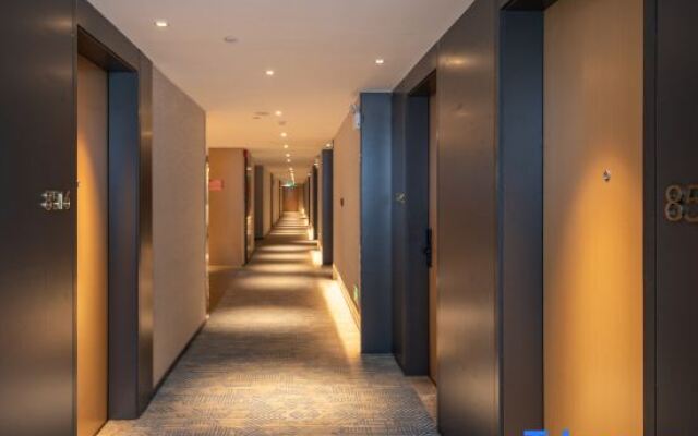 Paco Hotel (Guangzhou South Railway Station Panyu Changlong Branch)